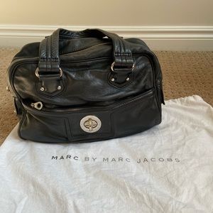 🎉HP🎉  Marc by Marc Jacobs Turnlock Posh Satchel